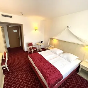 4* Hotell Chateau Kurfuerstendamm
